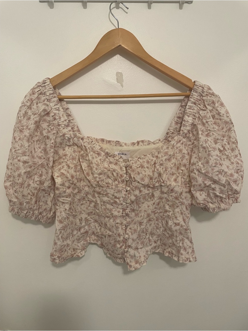Storia Cream and Dusty Pink Floral Puff-Sleeve Crop Blouse